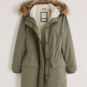 Brand new Abercrombie and Fitch Faux fur-lined military parka